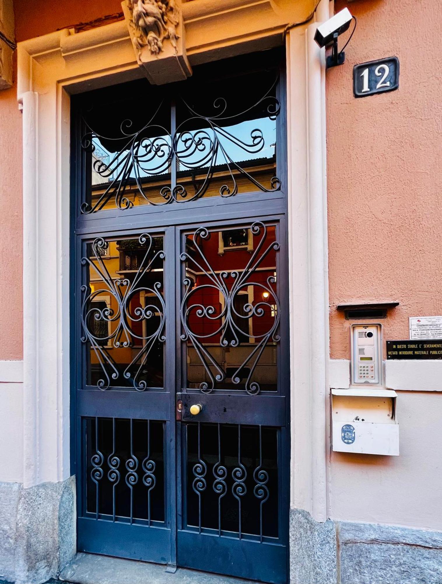 Double Room Charme Milano Central Station Exterior photo